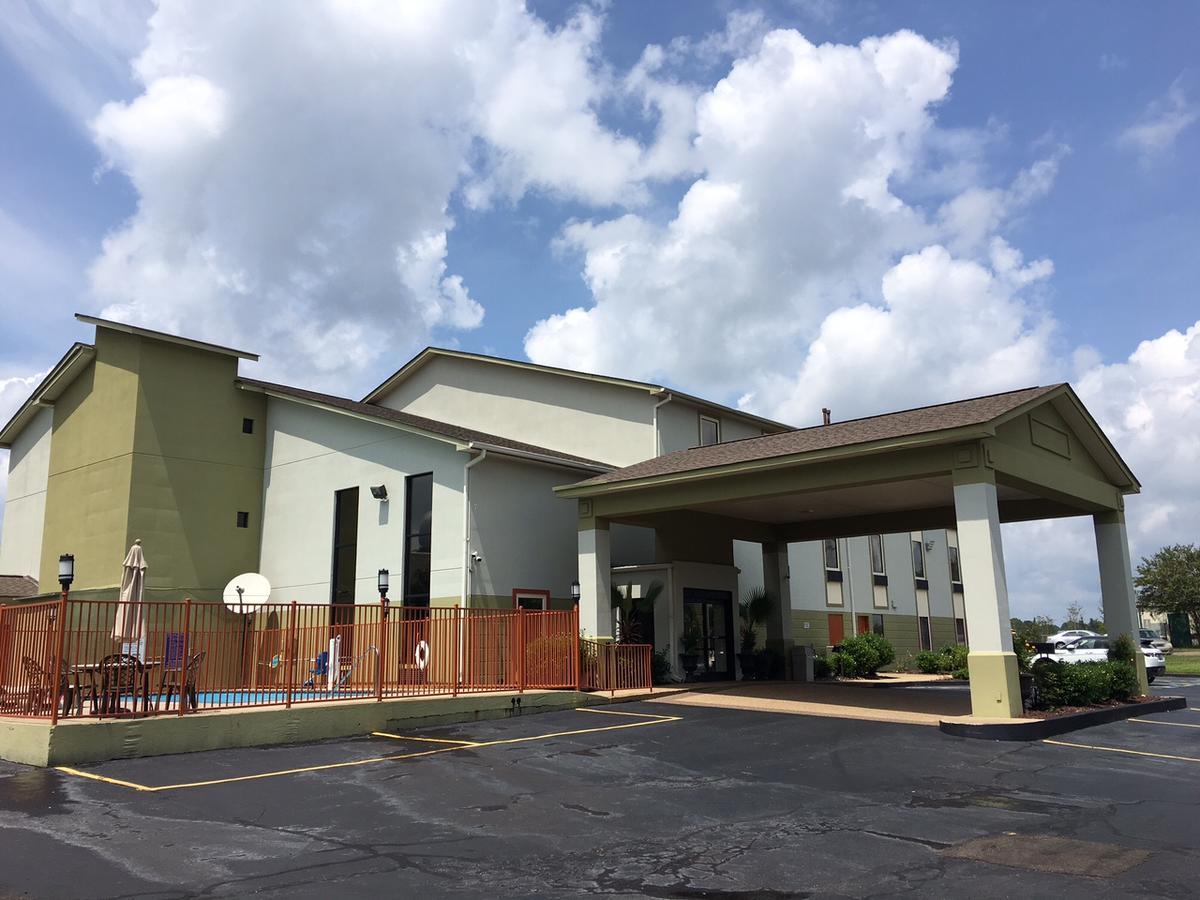 America'S Best Value Inn & Suites-Clinton Exterior foto